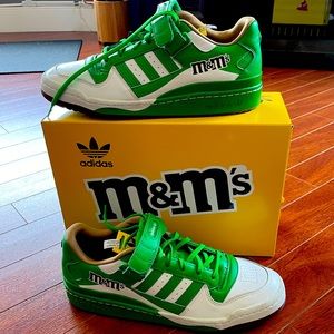 Adidas Originals Men's Green M&M'S BRAND FORUM LOW 84 SHOES GY6314